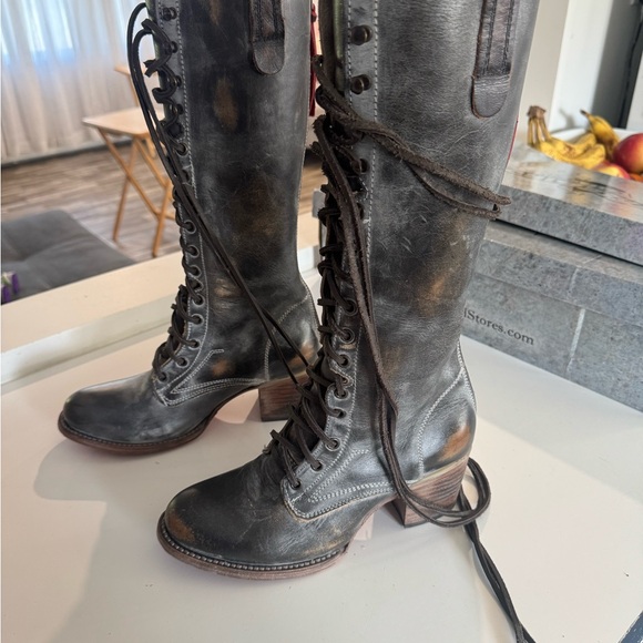 Freebird by Steven Distressed Black Lace-Up Boots - Picture 4 of 5